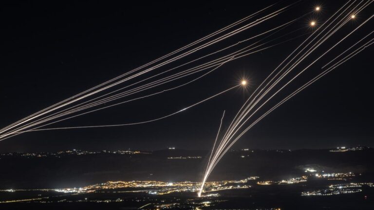 Katil İsrail son 24 saatte Lübnan'a 87 hava saldırısı düzenledi