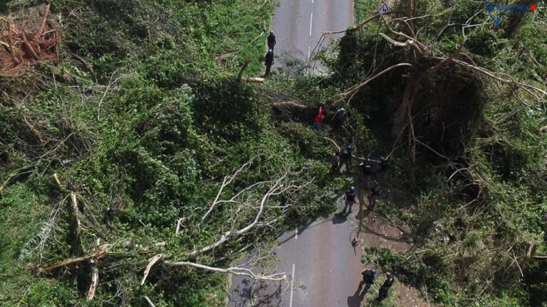 Chido Kasırgası'nın vurduğu Mayotte halkı Macron'un istifasını istedi