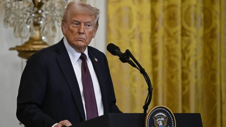 Anket: Amerikalıların yüzde 60'ı Trump'ın dış ticaret politikalarındaki tutumunu desteklemiyor