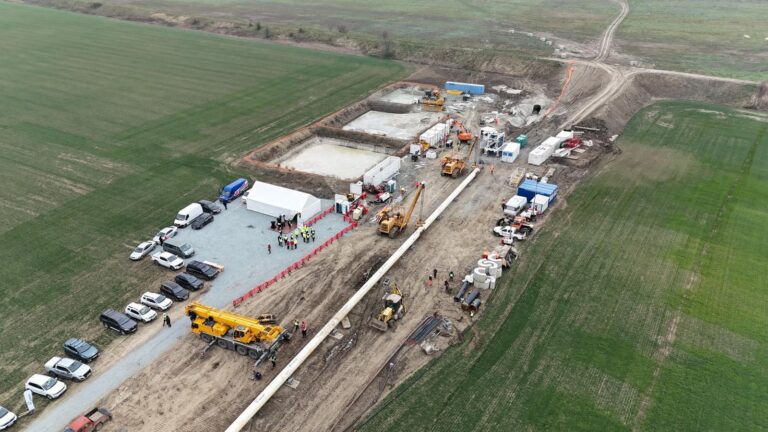 Türkiye şirket, Ton balığı nehrinin zor projede geçişini tamamladı